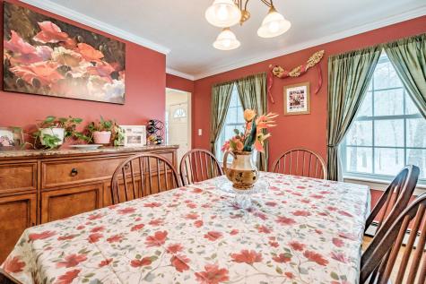 9 Eisenhower Court Naples ME 04055