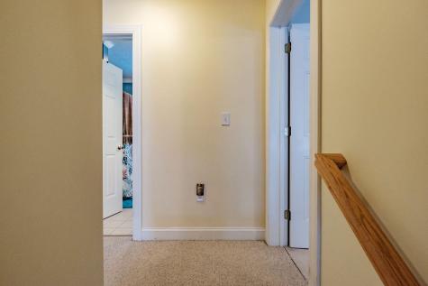 9 Eisenhower Court Naples ME 04055