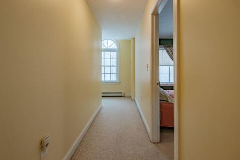 9 Eisenhower Court Naples ME 04055