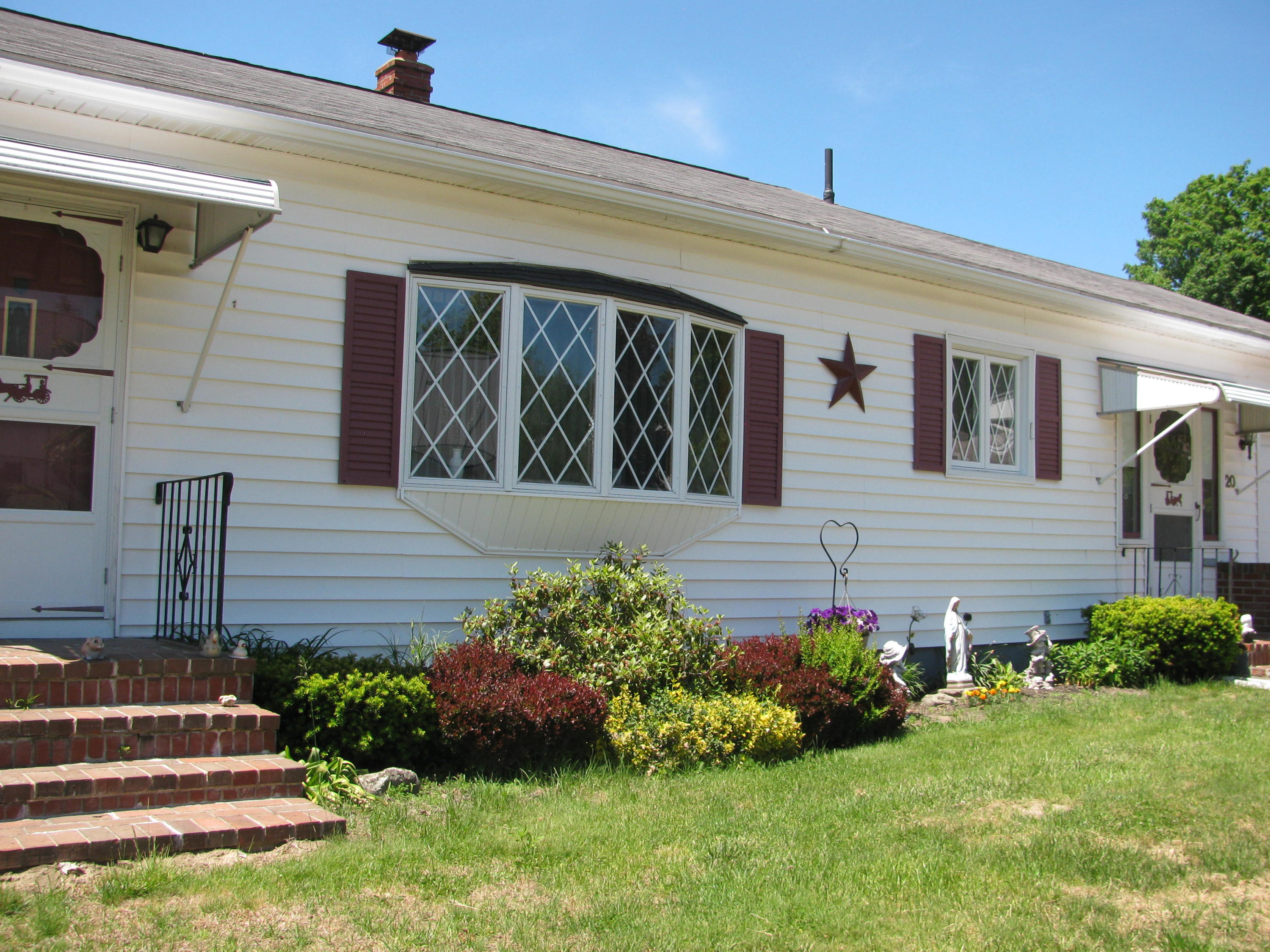 20 Albert Street Lewiston ME 04240