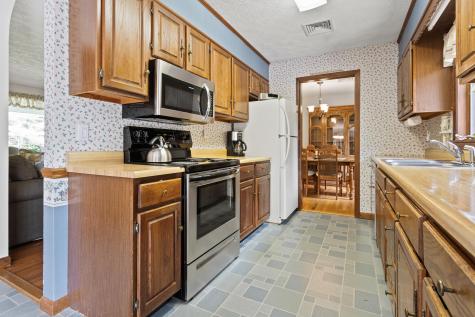 224 Sunderland Drive Auburn ME 04210