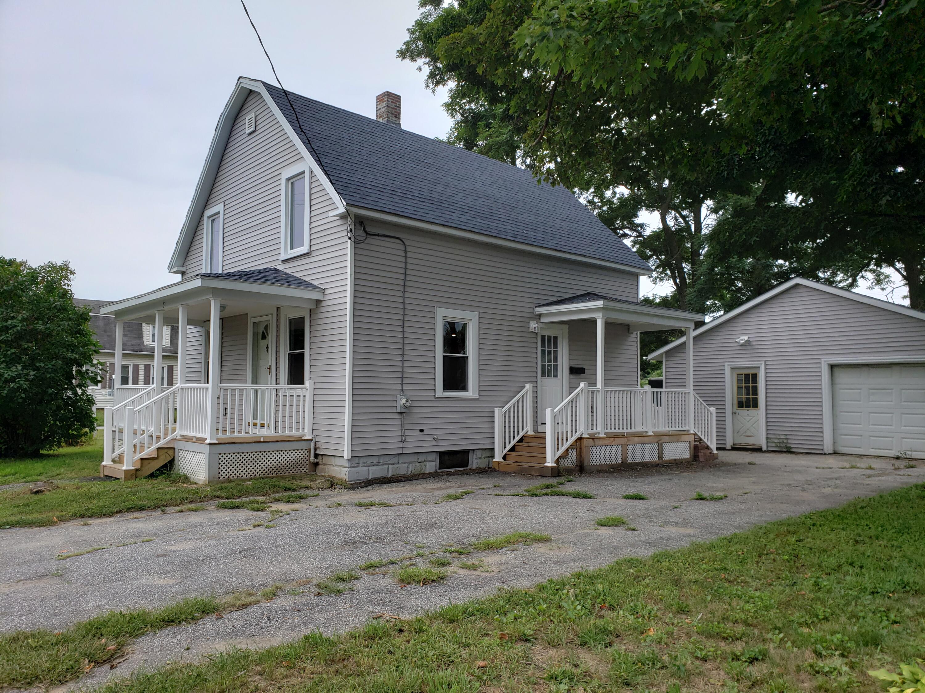 51 Dow Avenue Lewiston ME 04240