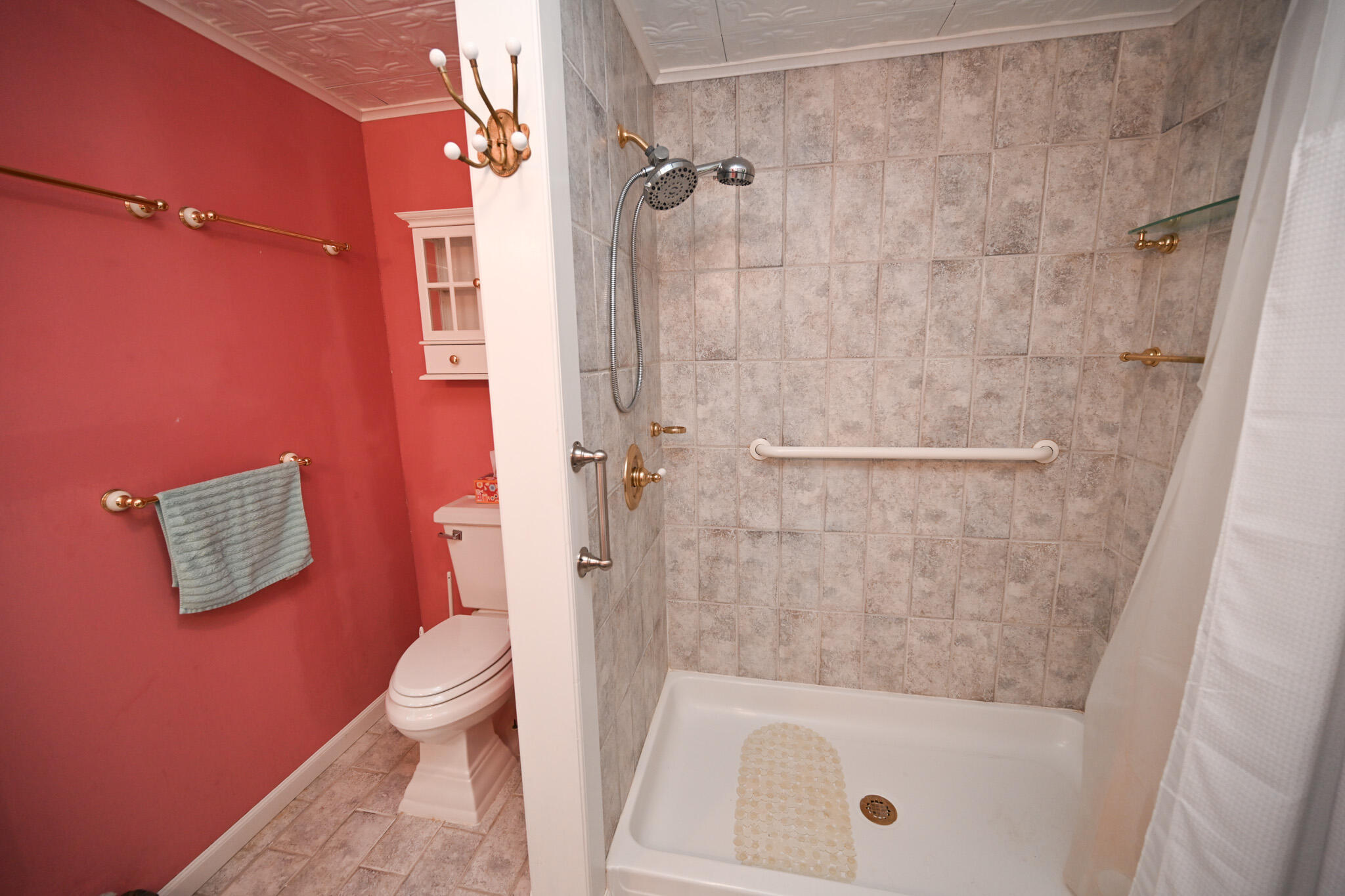 41 Stoneybrook Road Hampden ME 04444