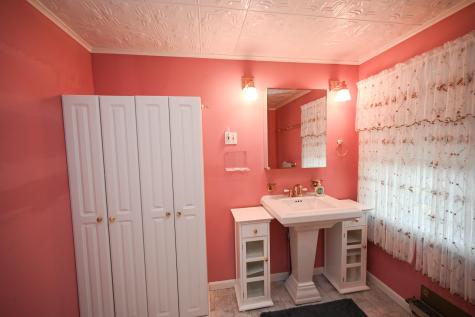 41 Stoneybrook Road Hampden ME 04444