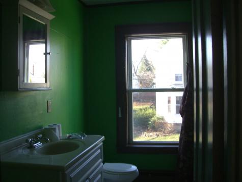 60 Chestnut Street Gardiner ME 04345