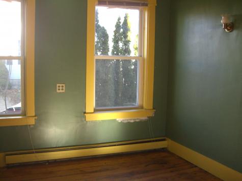 60 Chestnut Street Gardiner ME 04345