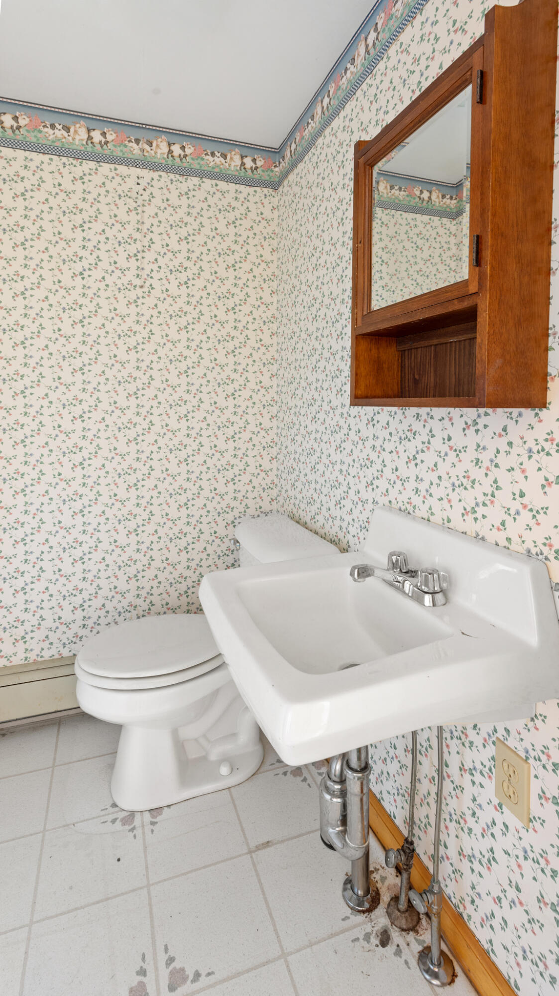 18 South Road China ME 04358