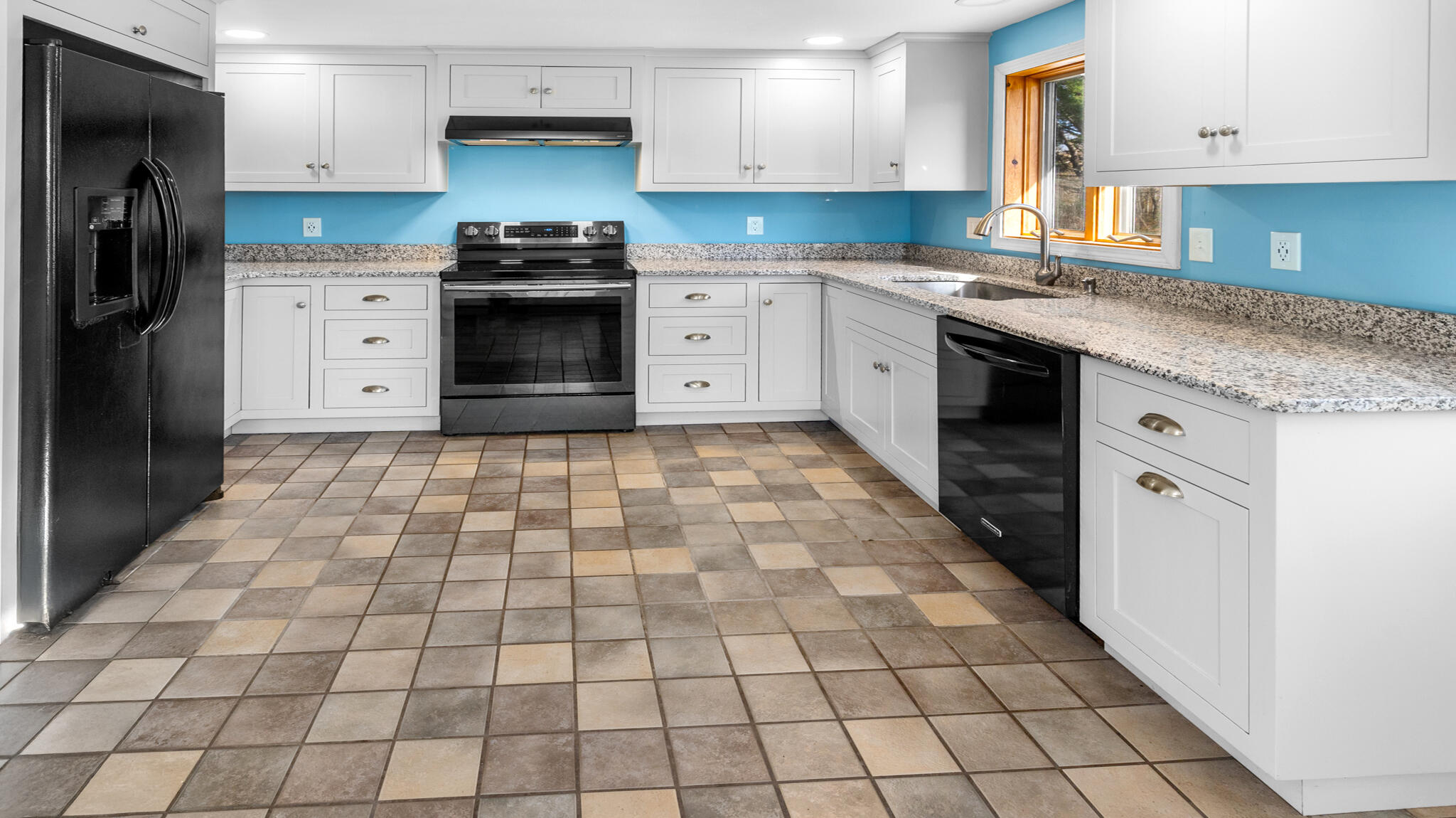 18 South Road China ME 04358