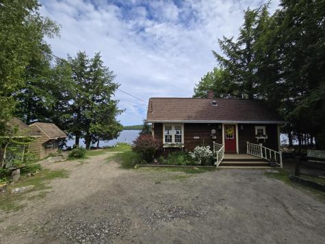 402 Stanhope Mill Road Lincoln ME 04457