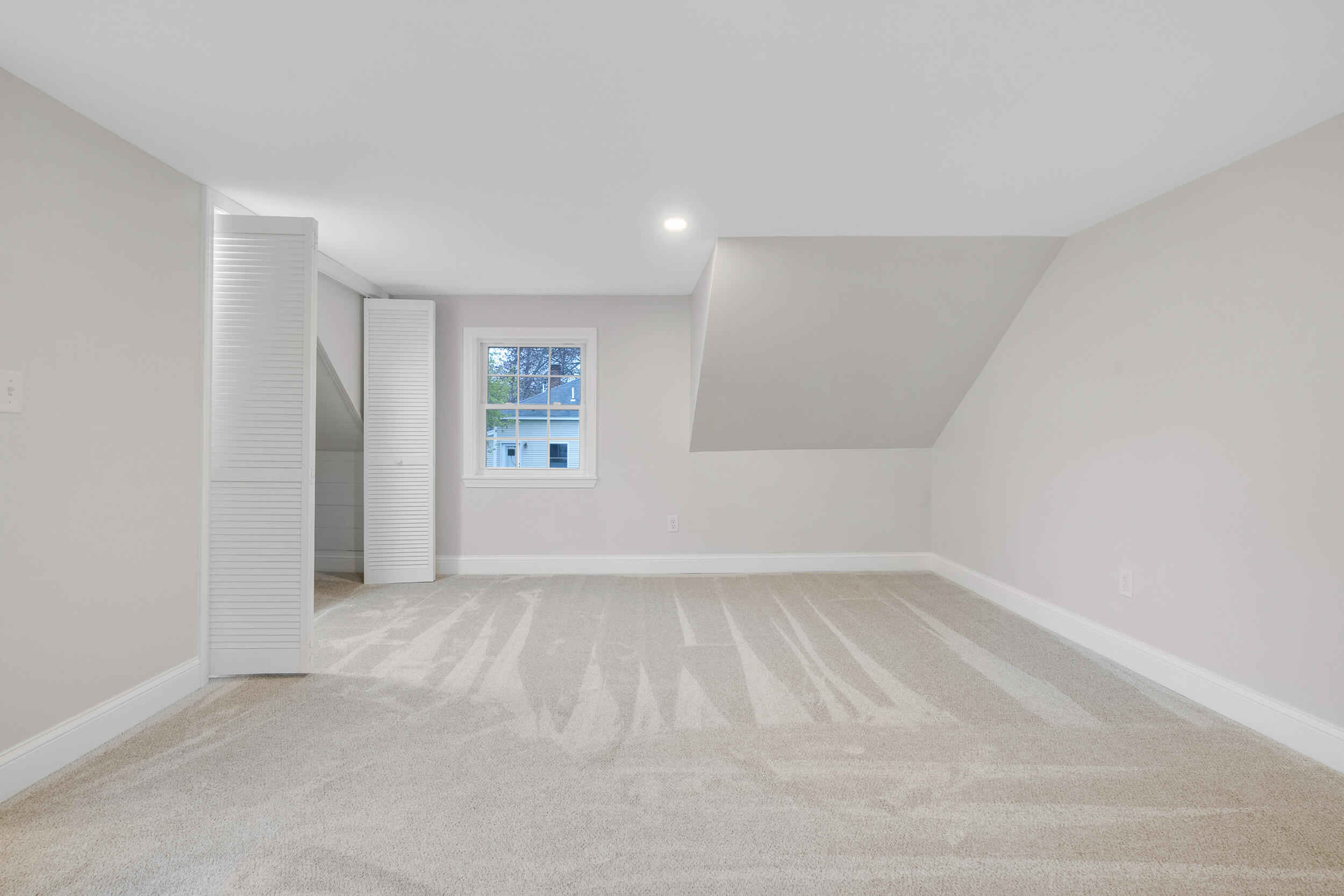 31 Wood Avenue Saco ME 04072