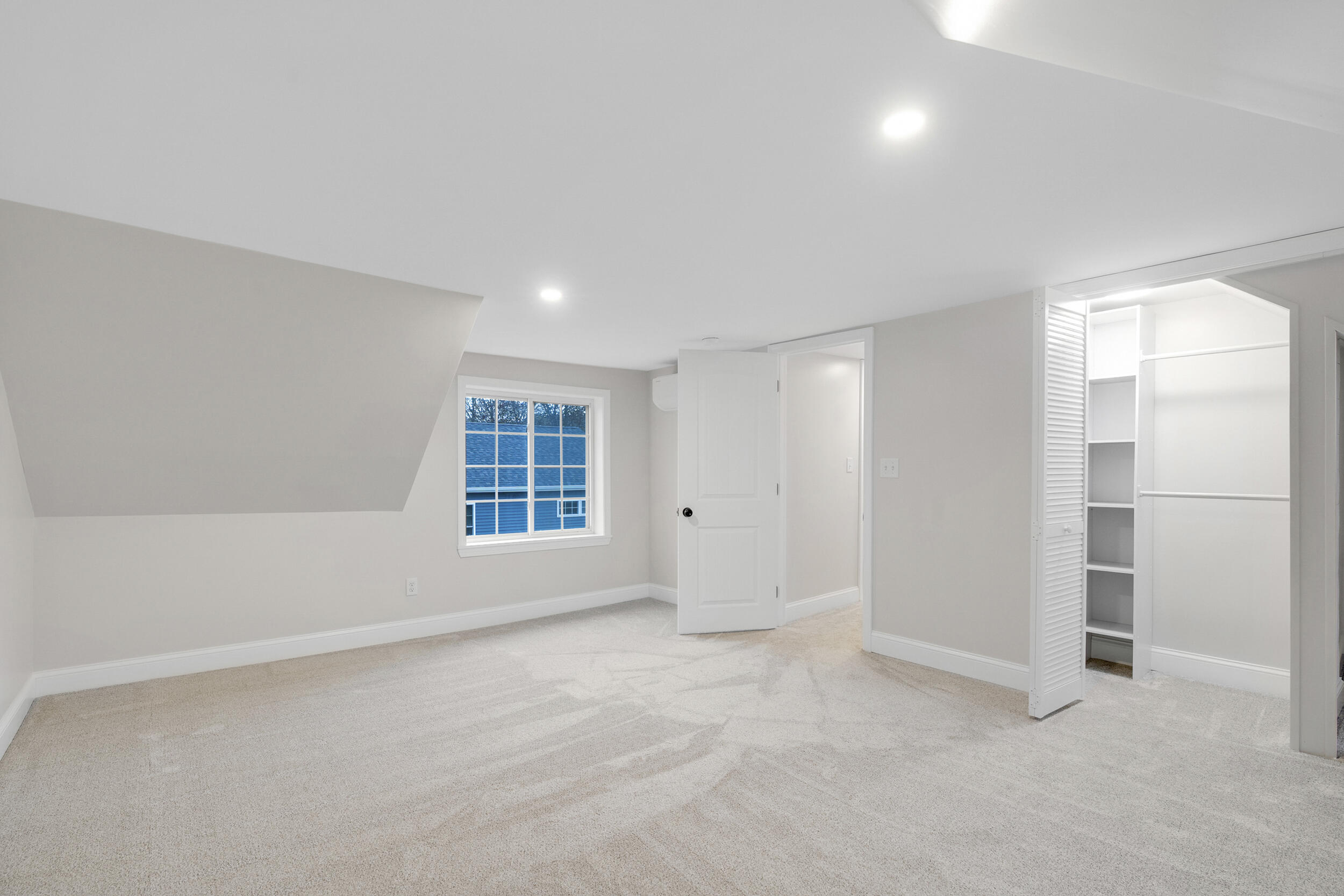 31 Wood Avenue Saco ME 04072