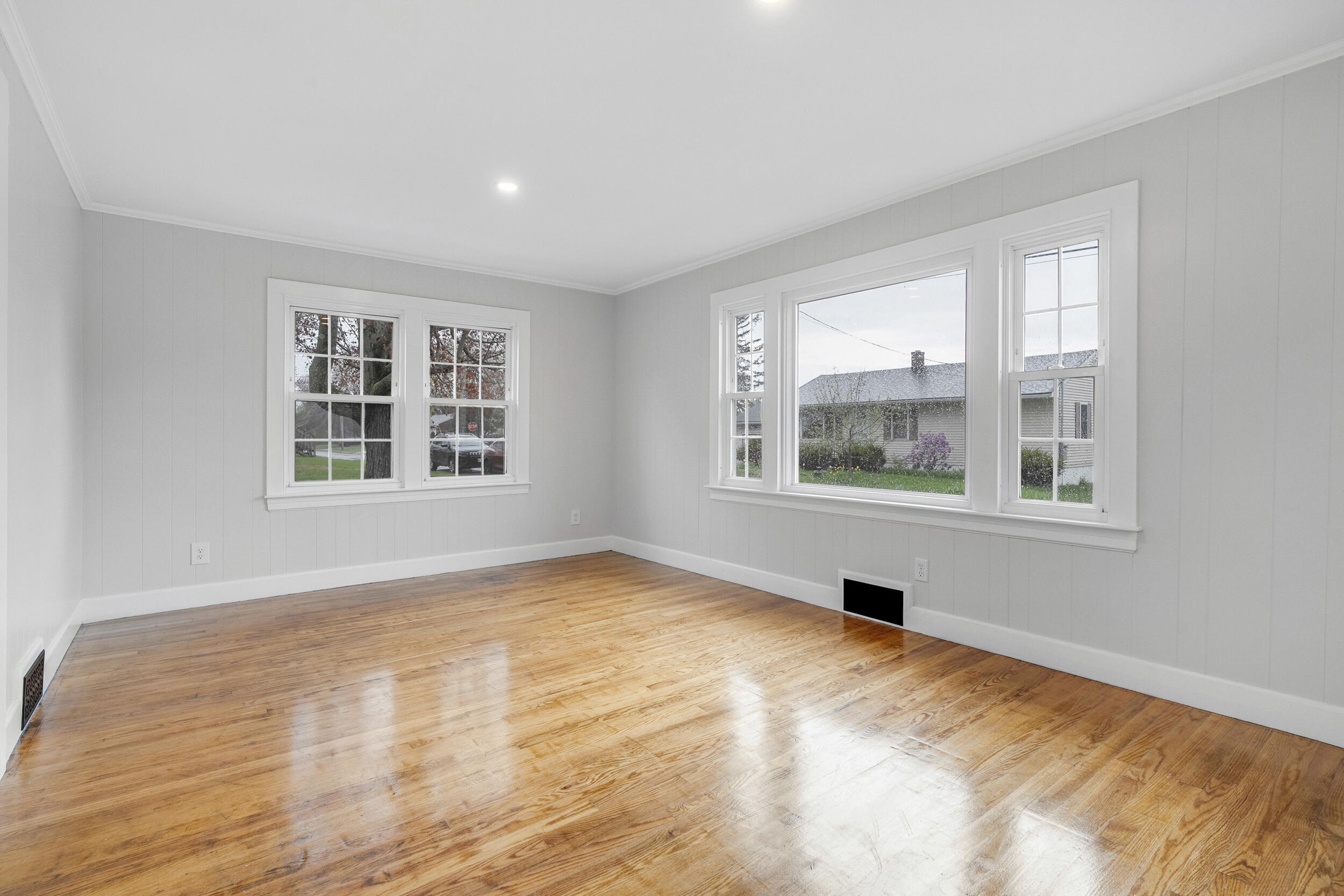 31 Wood Avenue Saco ME 04072