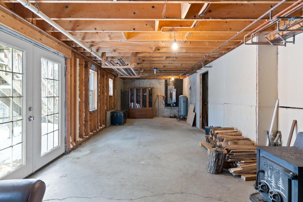 1006 Bakerstown Road Poland ME 04274