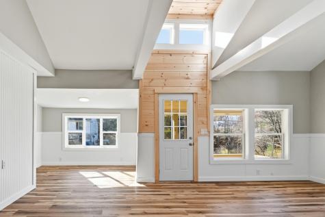 10 Mcwain Hill Road Waterford ME 04088