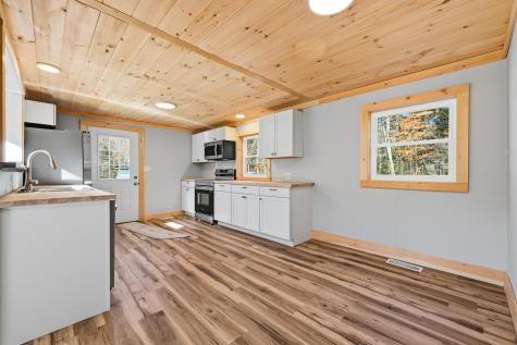 10 Mcwain Hill Road Waterford ME 04088