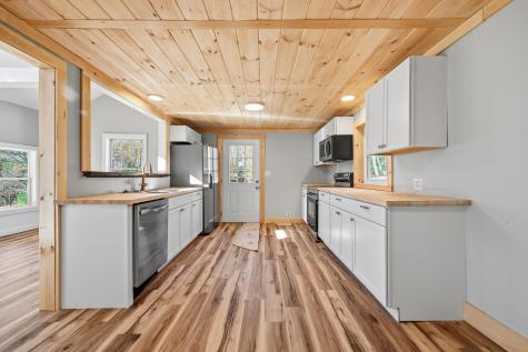 10 Mcwain Hill Road Waterford ME 04088