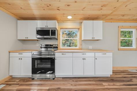 10 Mcwain Hill Road Waterford ME 04088