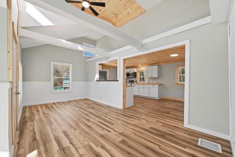 10 Mcwain Hill Road Waterford ME 04088