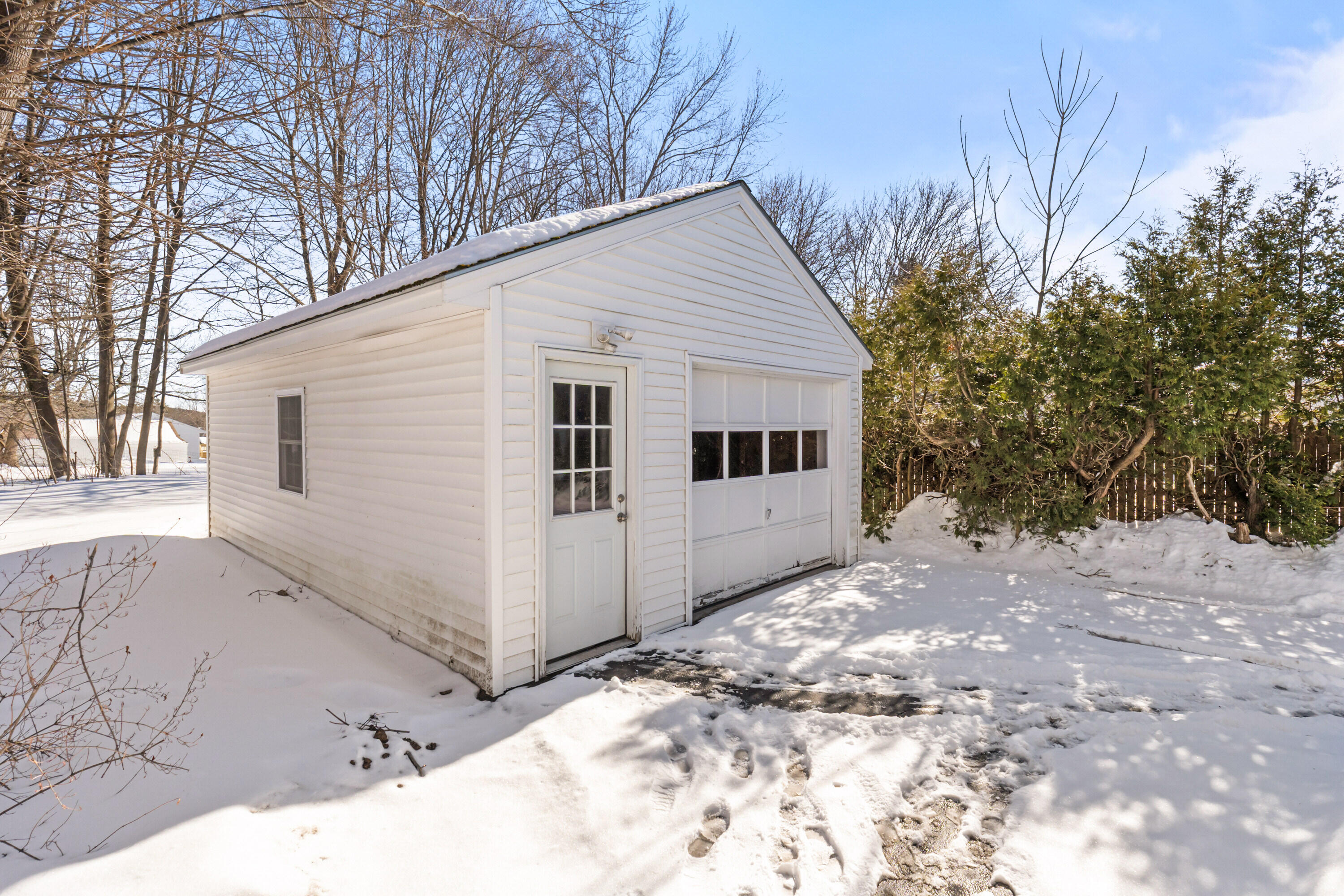 11 Kennison Street Augusta ME 04330