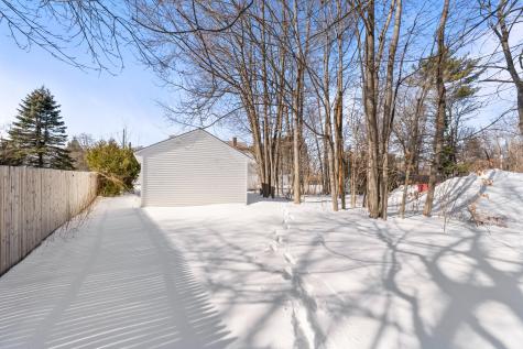 11 Kennison Street Augusta ME 04330