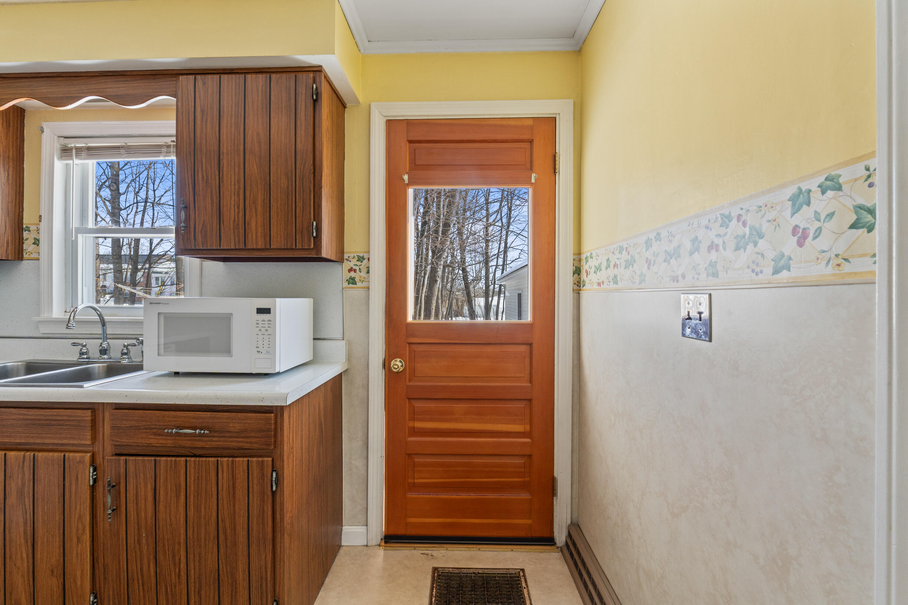 11 Kennison Street Augusta ME 04330