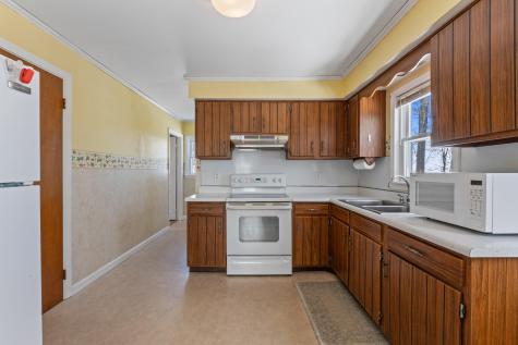 11 Kennison Street Augusta ME 04330