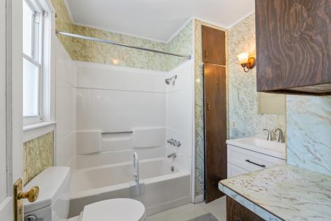 11 Kennison Street Augusta ME 04330