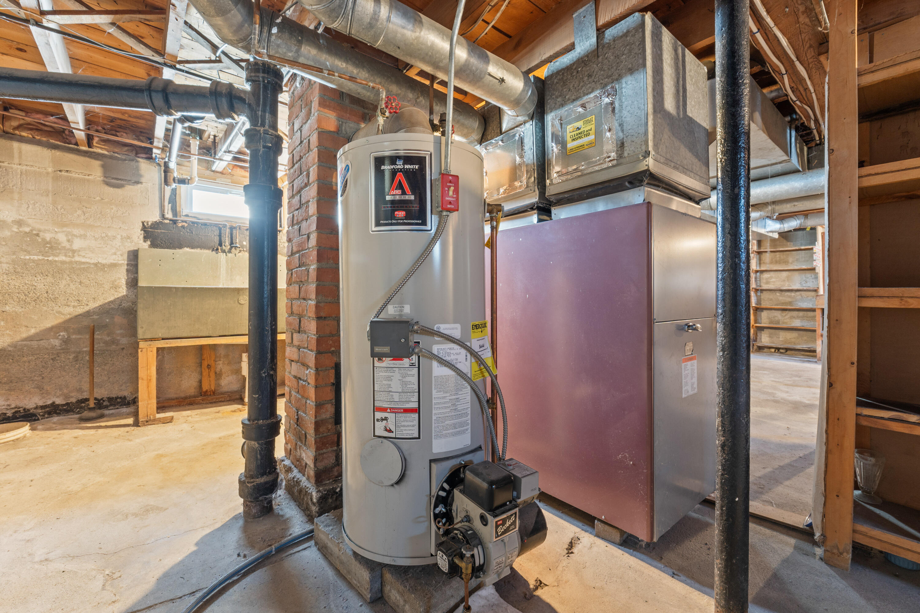 11 Kennison Street Augusta ME 04330