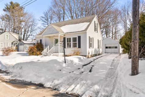 11 Kennison Street Augusta ME 04330