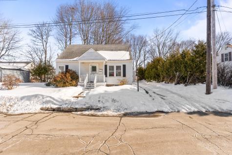 11 Kennison Street Augusta ME 04330