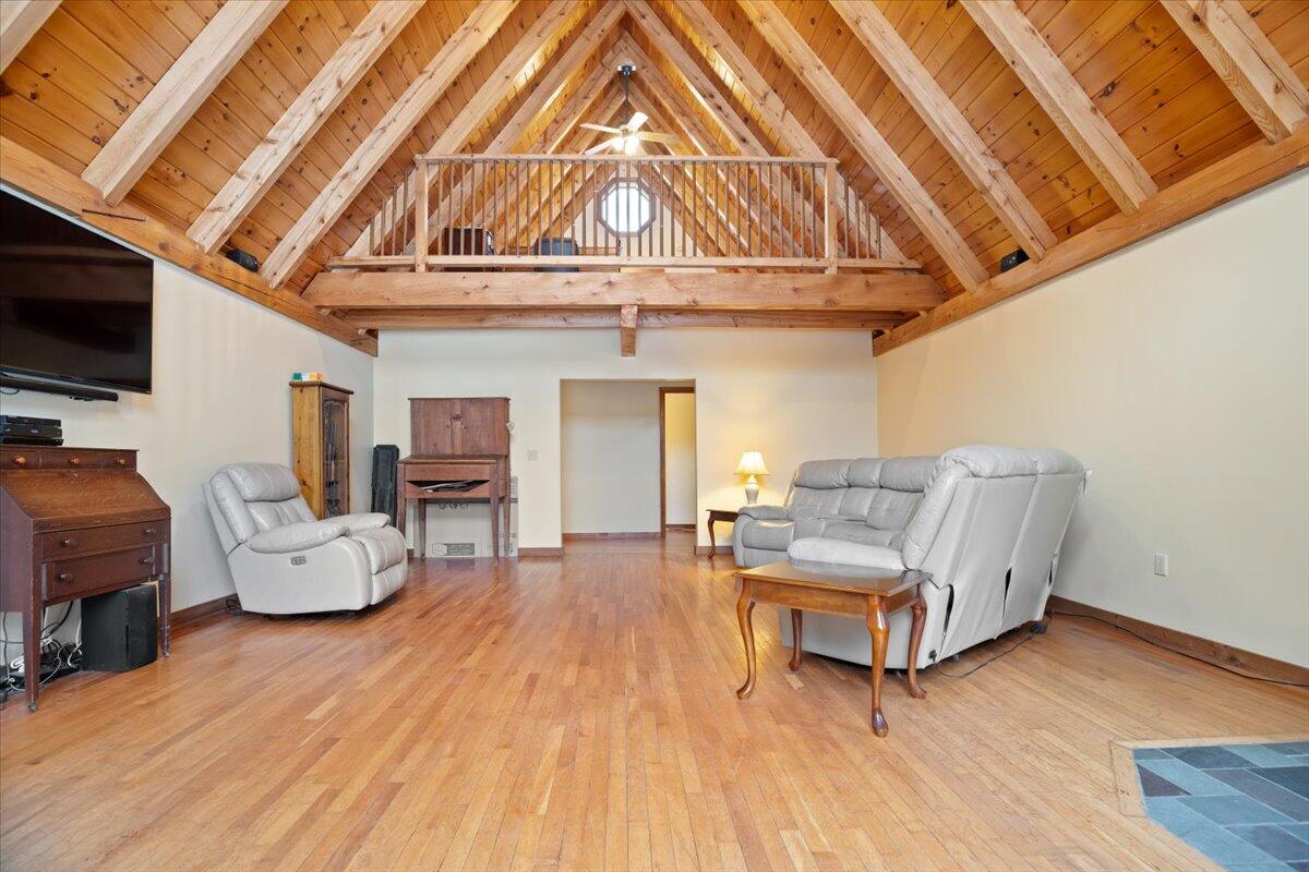 25 Hyde Road Gray ME 04039