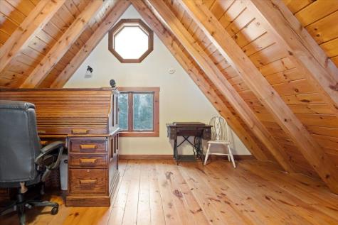 25 Hyde Road Gray ME 04039