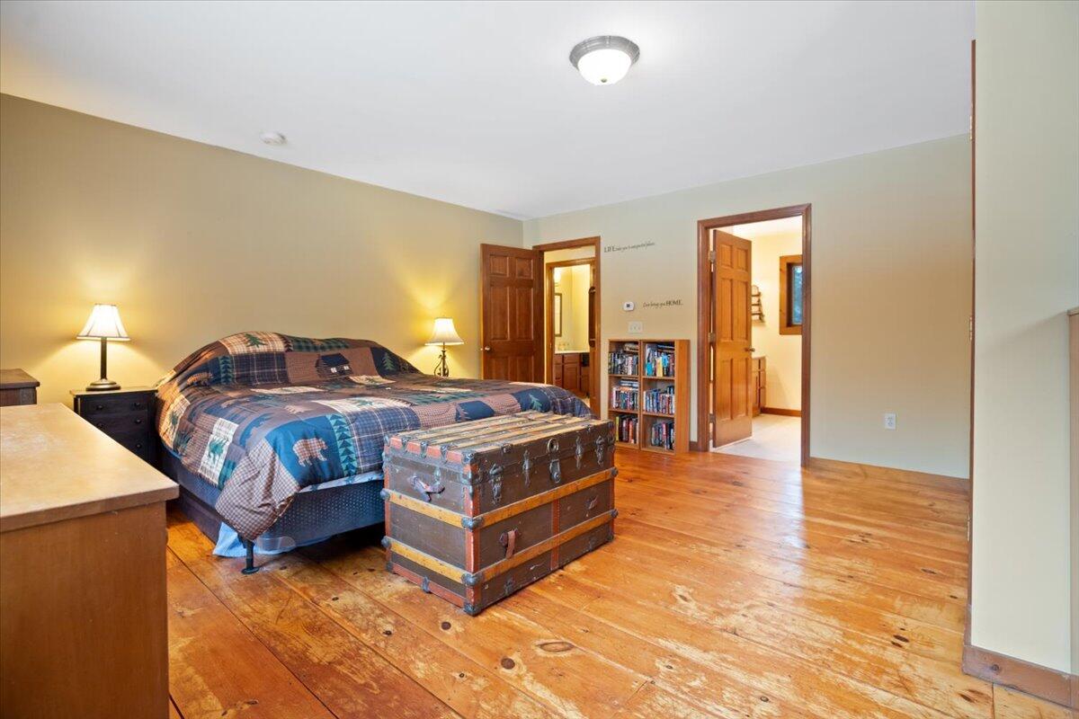 25 Hyde Road Gray ME 04039