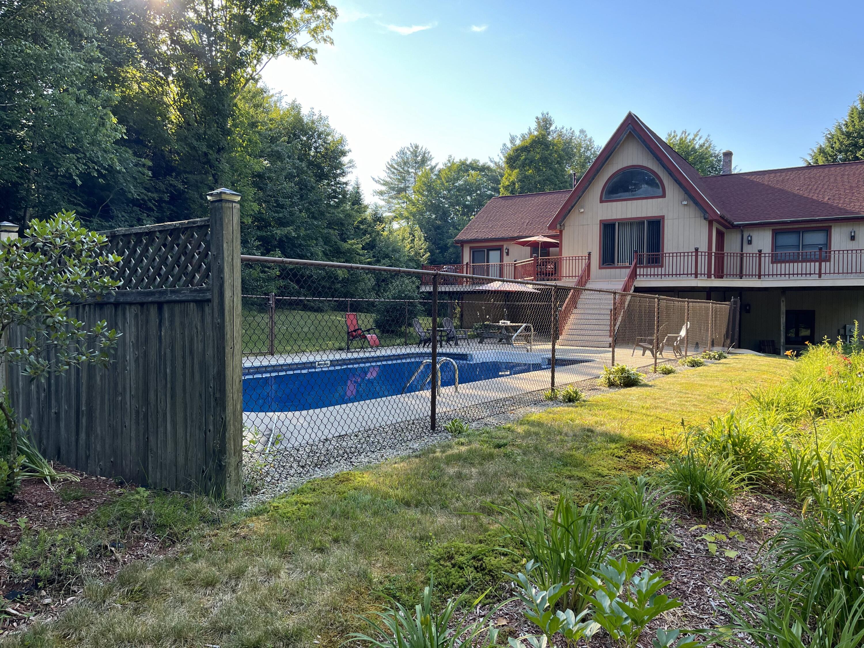 25 Hyde Road Gray ME 04039