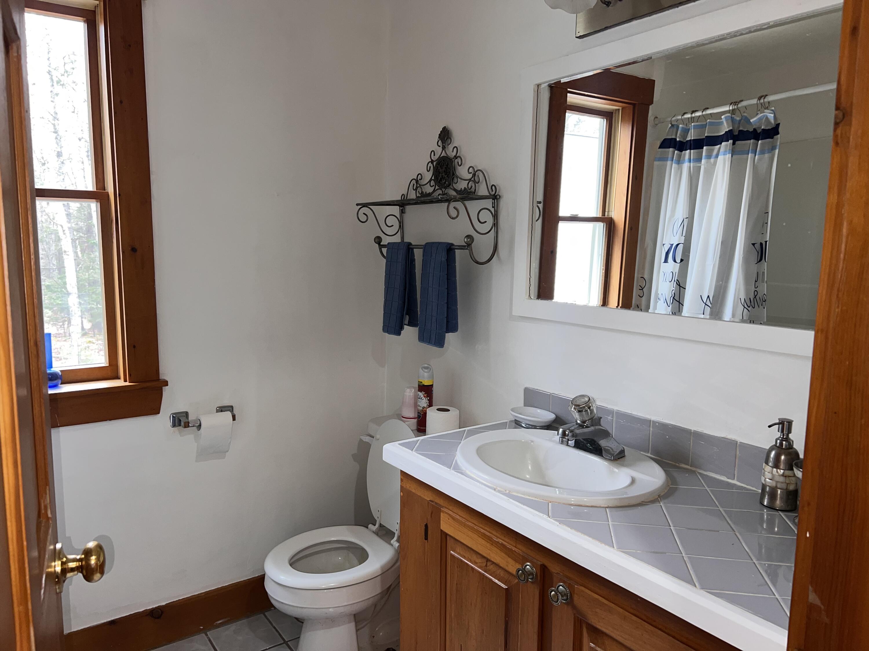 15 Eagle Lane Damariscotta ME 04543