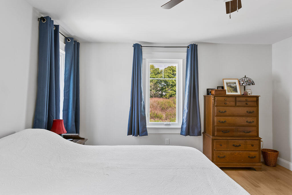 77 O'neil Street South Portland ME 04106