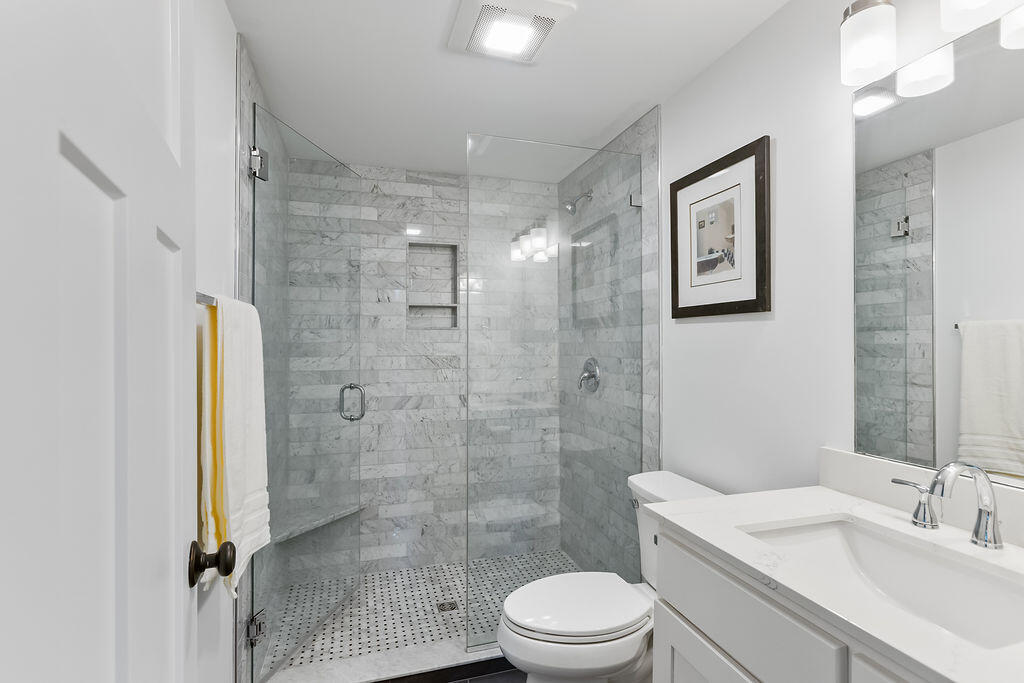 77 O'neil Street South Portland ME 04106