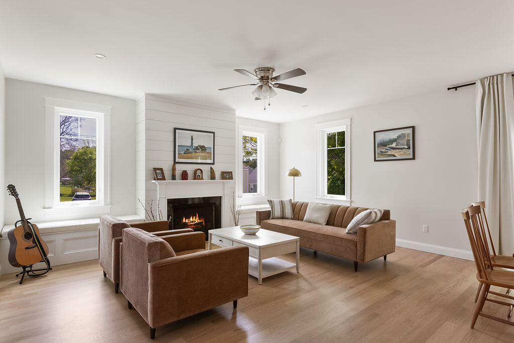77 O'neil Street South Portland ME 04106