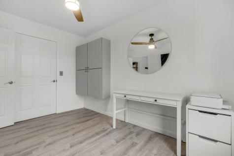 16 Godrics Hollow Sidney ME 04330