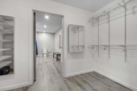 16 Godrics Hollow Sidney ME 04330