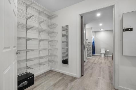 16 Godrics Hollow Sidney ME 04330