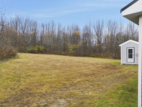 16 Godrics Hollow Sidney ME 04330