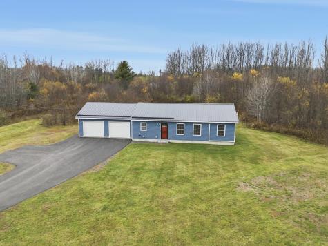 16 Godrics Hollow Sidney ME 04330