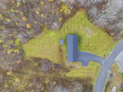 16 Godrics Hollow Sidney ME 04330