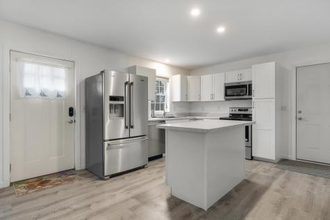 16 Godrics Hollow Sidney ME 04330