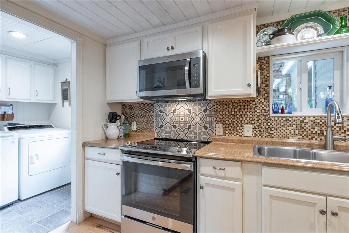 25 Pine View Ridge Road Boothbay ME 04537