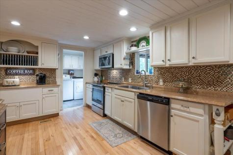 25 Pine View Ridge Road Boothbay ME 04537