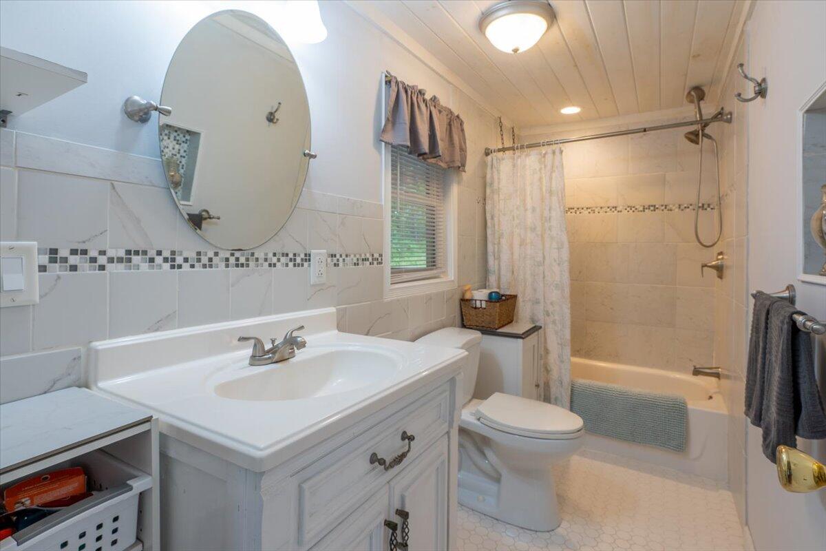 25 Pine View Ridge Road Boothbay ME 04537