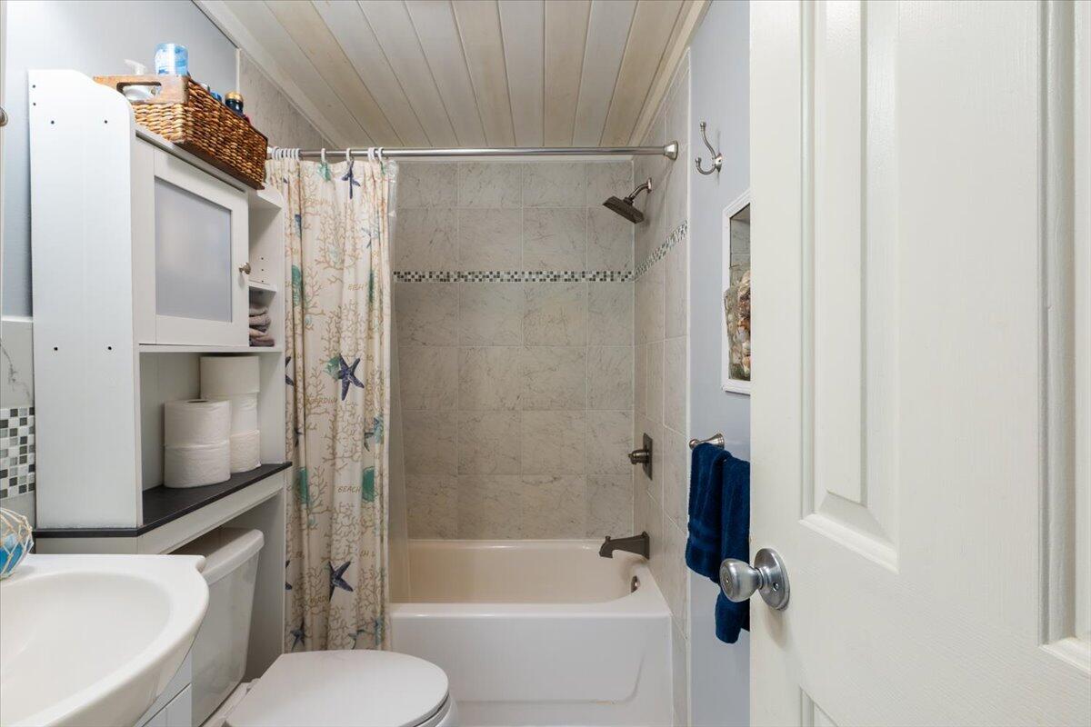 25 Pine View Ridge Road Boothbay ME 04537