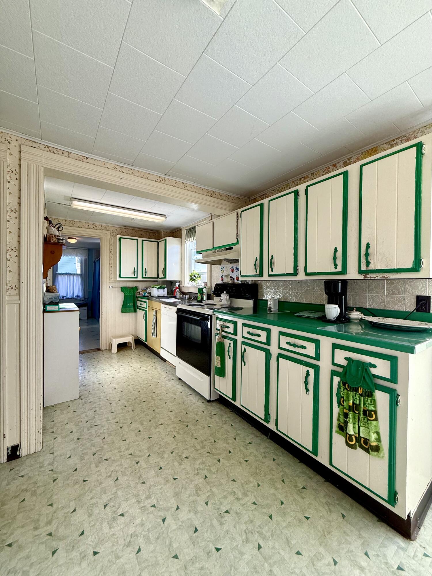 7 Broadway Street Eastport ME 04631